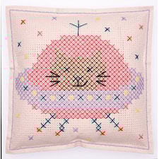 Broderi Pute i filt med stansede hull Katt i verdensrommet sett 42 x 42 cm
