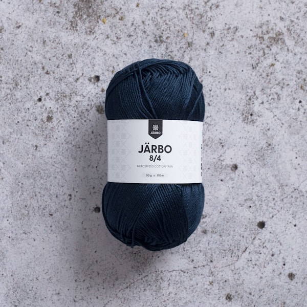 8/4 Garn Unicolour 32058 Marineblått