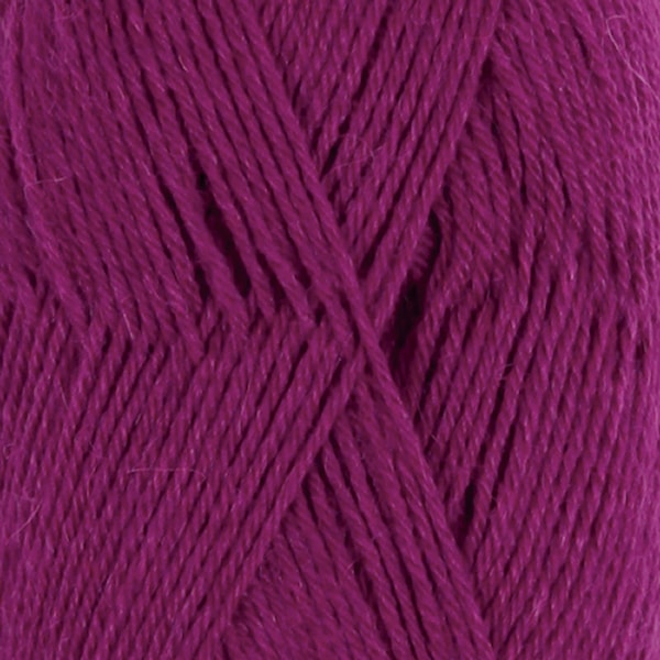 Drops Nord Uni Colour Lanka Alpakkasekoitus 50g Plum 17