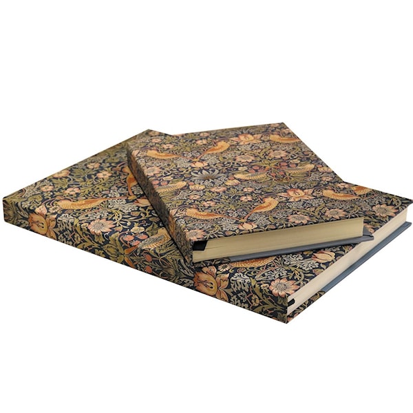 Skrivebok A5 William Morris, Strawberry Thief, Linjert 96 s