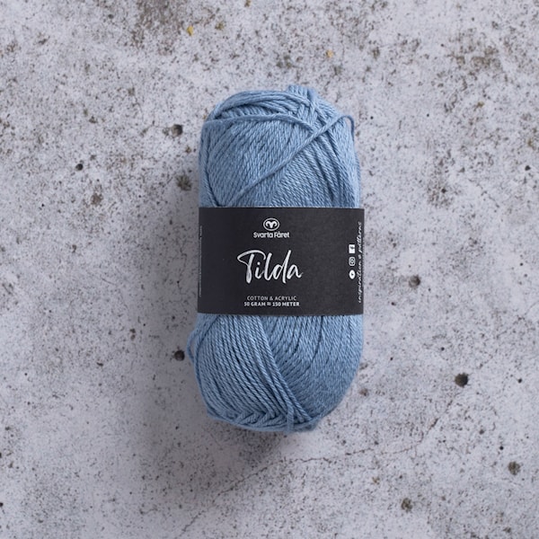 Tilda Garn Bomullsmix 50 g dimblå 66 Svarta Fåret