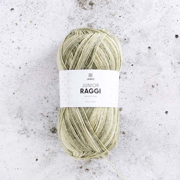 Junior Raggi Garn Ullmiks 100 g Mossy Mirage (68453) Järbo