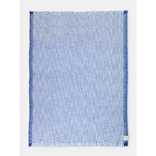 Stöd Röda Korset med Ferm Living Enfold Blanket 100% Ullmix 135 x 170 cm Blue White