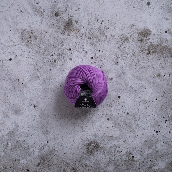 Baby Merino Garn Ull 25 g Mellomlilla Svarta Fåret