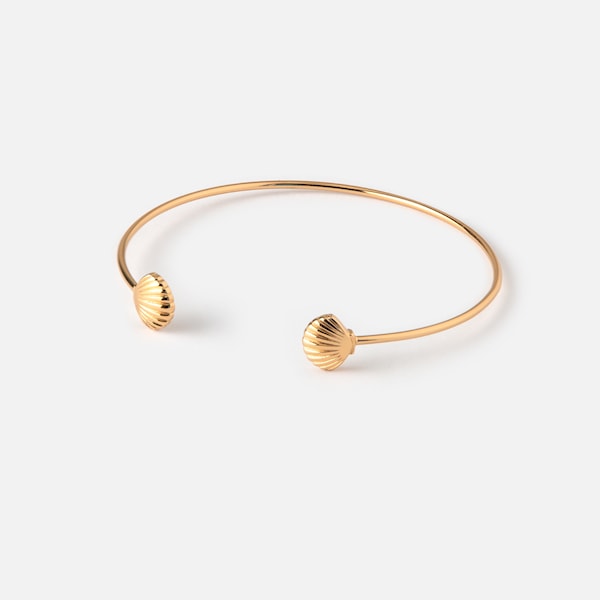 Gull bangle med skjell