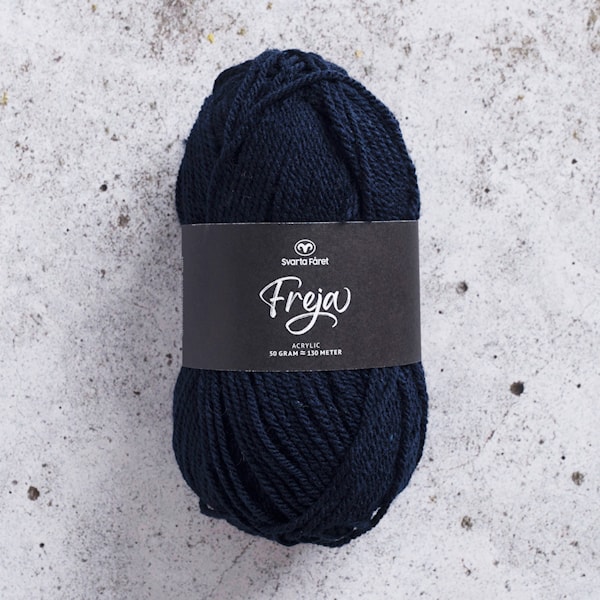 Freja Garn Akryl 50 g marineblå 67 Svarta Fåret