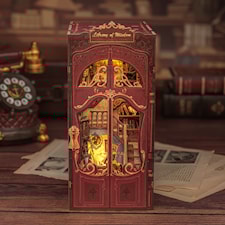 Book Nook: Library of Wisdom, CuteBee